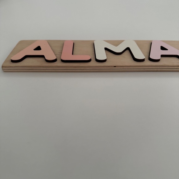 Alma Name Puzzle - Picture 4 of 5
